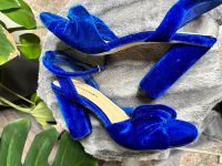 High Heels Blau 39 Samt Blau Pumps Sandalen Sandaletten Schuhe Hessen - Liederbach Vorschau