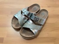 Elefanten Mädchen Sandalen / Fußbettpantoffel Glitzer Größe 34 Hessen - Darmstadt Vorschau