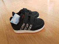 Adidas Babyschuhe Kinderschuhe Sneaker Gr. 20 NEU Niedersachsen - Garbsen Vorschau