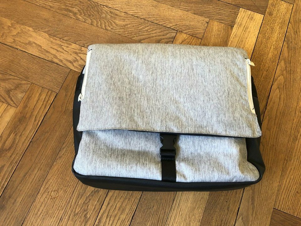 Mutsy IGO Wickeltasche pure fog in Berlin - Charlottenburg | Kinderwagen  gebraucht kaufen | eBay Kleinanzeigen ist jetzt Kleinanzeigen