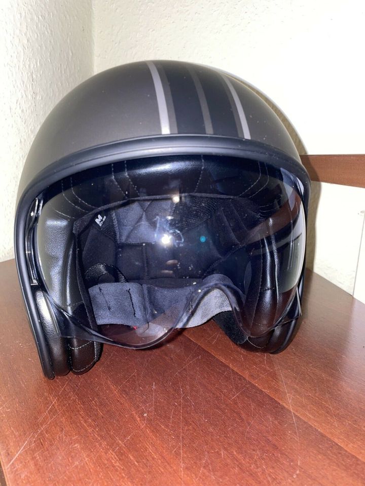 Hjc Motorradhelm in Liederbach