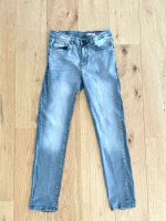 Review Jeans Skinny Fit grau in der Größe 30/32 Hessen - Pohlheim Vorschau