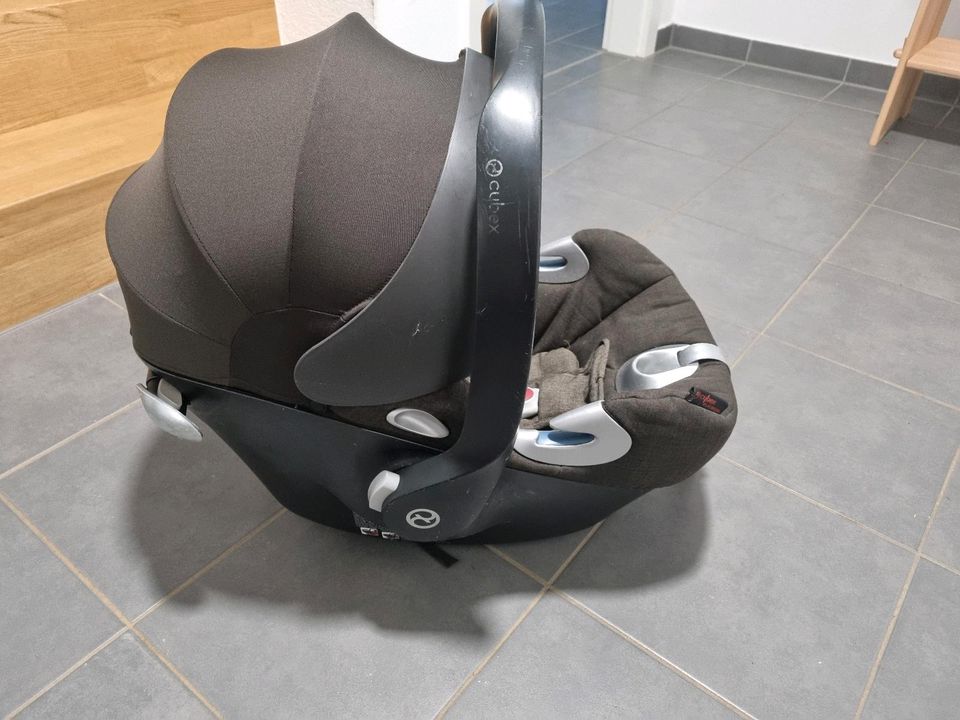 Babyschale, Kindersitz, Cybex Aton in Heubach