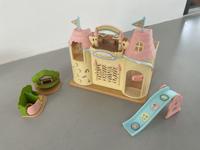 Sylvanian Families 5316 Schlosskindergarten + ToilettenSet 2637 Nordrhein-Westfalen - Meerbusch Vorschau