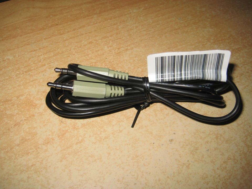 Stereo-Audio-Kabel. 3,5 mm Klinke - Klinke.1,80m. in Aurich