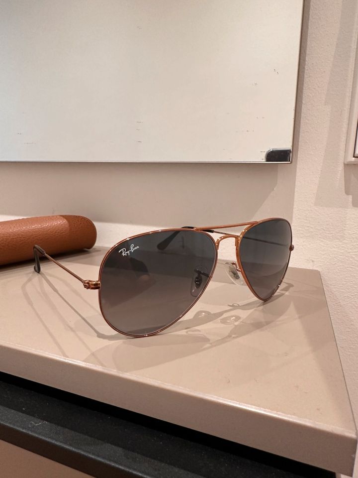 Ray Ban Sonnenbrille  Aviator Large Metal in Berlin