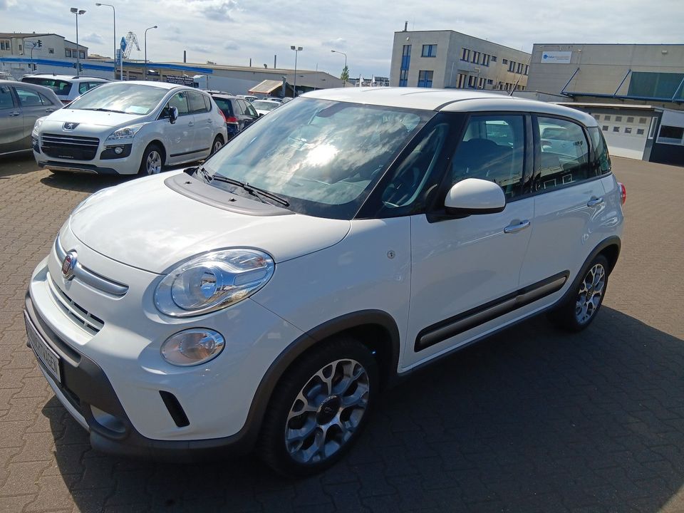 Fiat 500L Trekking 1.4/NeueInsp/17Zoll/1Hd in Frankfurt am Main