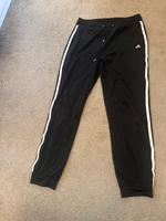 Adidas Jogginghose Jogger Größe S 34/36 Niedersachsen - Stuhr Vorschau