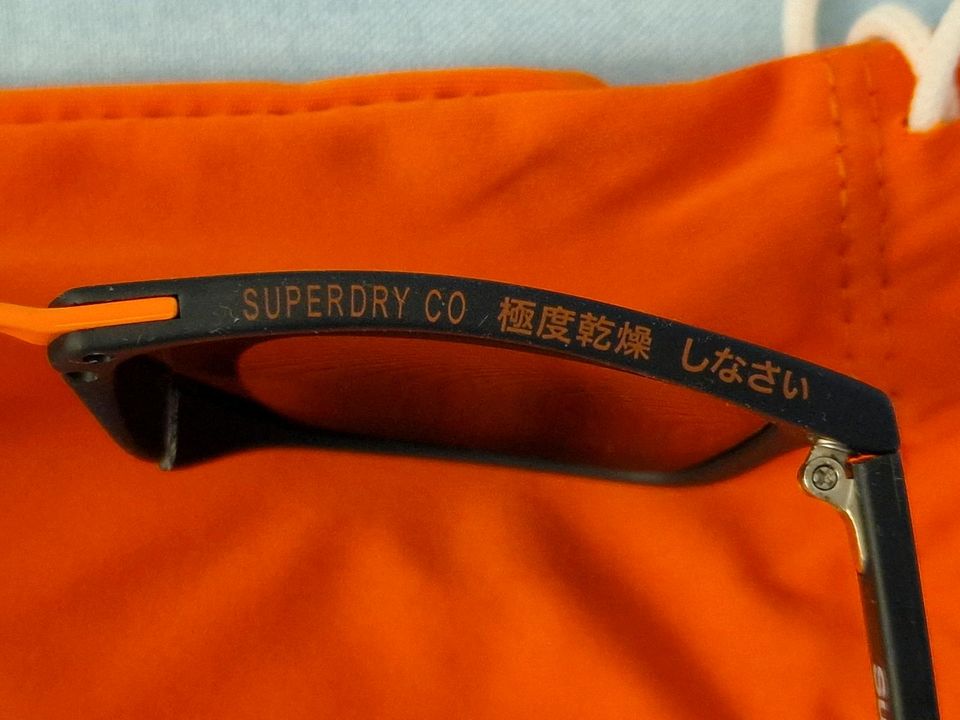 Sdr Maverick Superdry Sonnenbrille Black Smoke Ersatzteile defekt in Hamburg