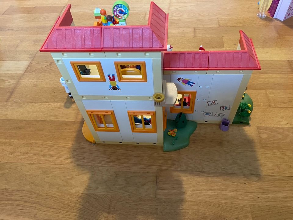 Playmobil Wohnhaus mit viel Zubehör in Schorfheide