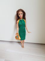 Barbie Kleid grün Abendkleid mit Tasche gold Spielzeug Essen - Essen-Ruhrhalbinsel Vorschau
