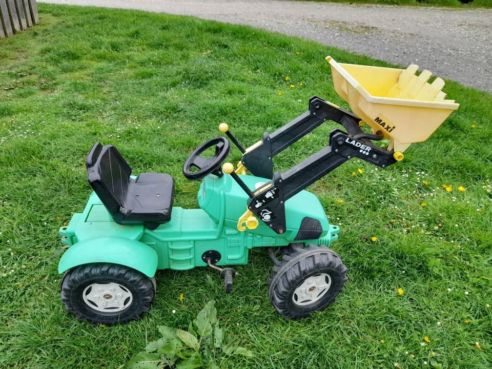 Tretbulldog / Traktor für Kinder in Kemnath