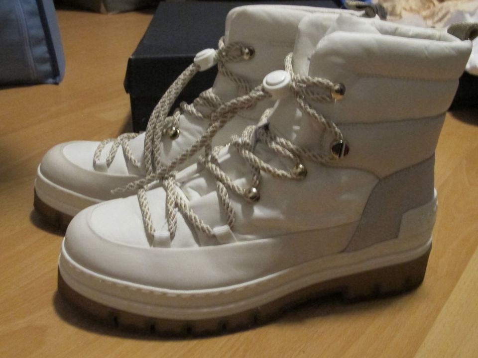 Tommy Hilfiger Snow Boots Schneestiefel weiß warm in Hamburg