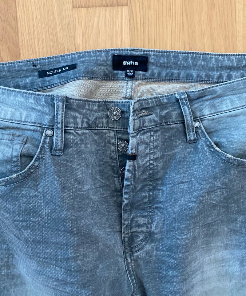 Tigha Herren Jeans in München