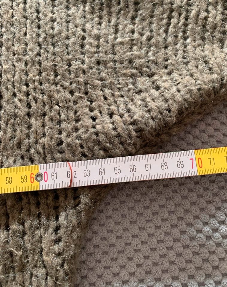 Leichter Strickpullover grobmaschig Gr.42, oversize in Frankfurt am Main