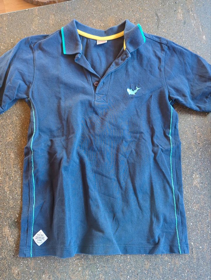Jungspaket T-Shirt Pulli Jeans Unterhemd Gr. 128/134 in Blaichach