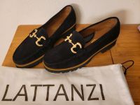 Daniele Lattanzi Damen Loafers 39 Velour Leder, Dunkelblau, bit Sachsen - Arnsdorf Vorschau