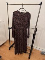 S-M Neues Schwarzes Langes Kleid mit Blumenmuster Maxi Kleid Neustadt - Gartenstadt Süd Vorschau