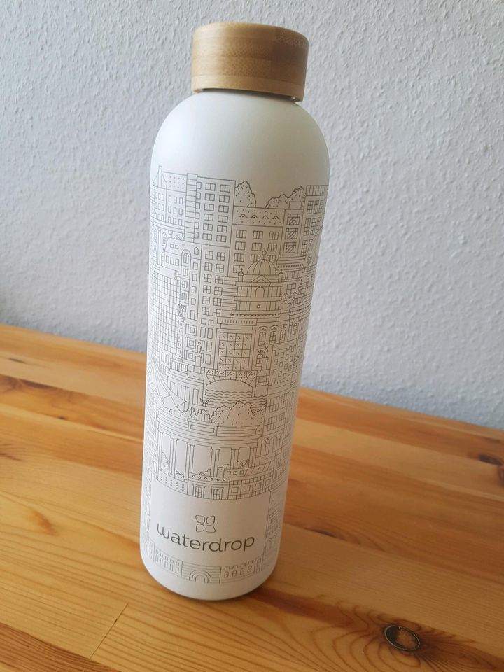 Waterdrop Orchids Bottle neu unbenutzt in 12105 Berlin für € 30,00 zum  Verkauf