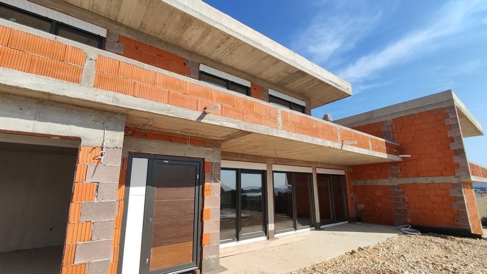 Kroatien, Vodice: Moderne Luxusvilla mit Pool und Meerblick - Immobilien H2854 in Rosenheim