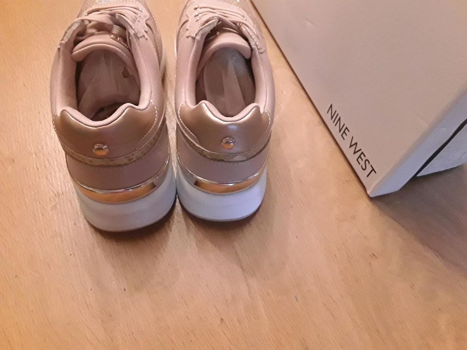 Nine West Sneaker, Sneakers  - NEU "Corri" nude, weiß, gold in Pfaffenhofen a. d. Roth