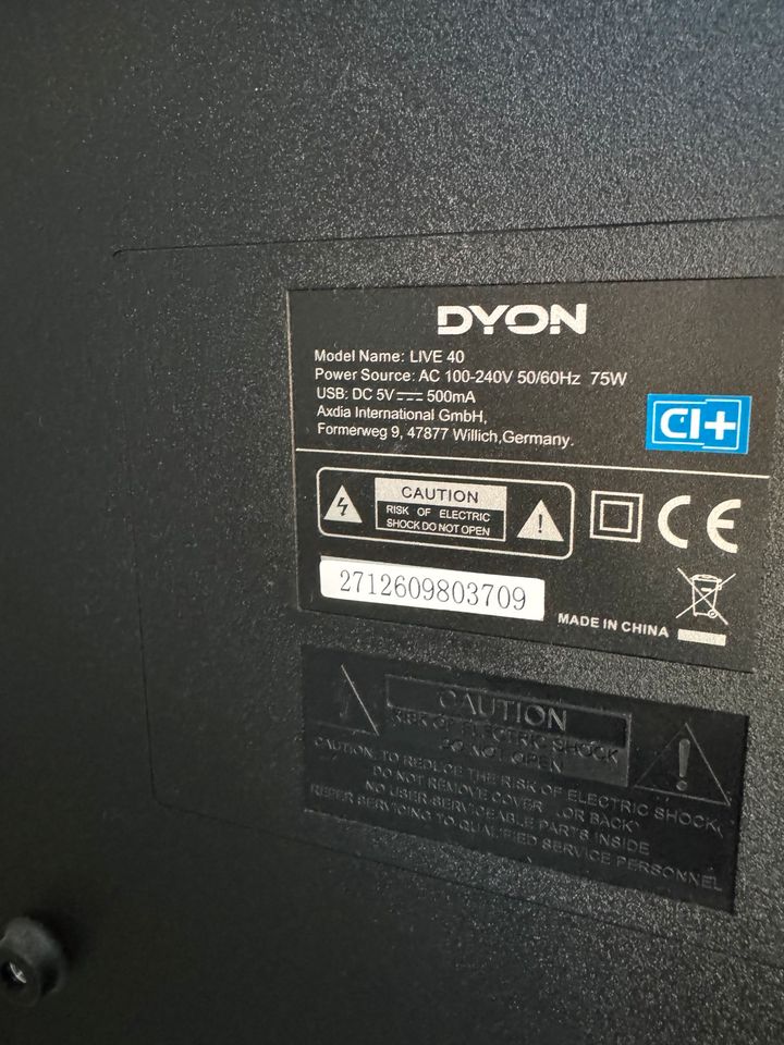 Dyon TV zu verkaufen 40 Zoll in Burg
