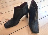 Elegante italienische Ankle Boots Absatz schwarz  - Super Zustand Rheinland-Pfalz - Erpel Vorschau