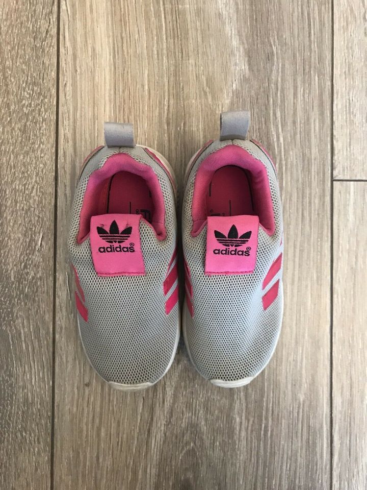 Adidas Kinder Sneaker Gr. 23 grau/rosa ZX FLUX in Bonn