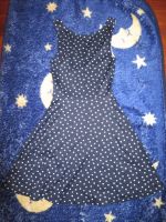 dunkelblaues Sommerkleid, Drehkleid, Polkadots, ca. Gr. 122 Berlin - Pankow Vorschau