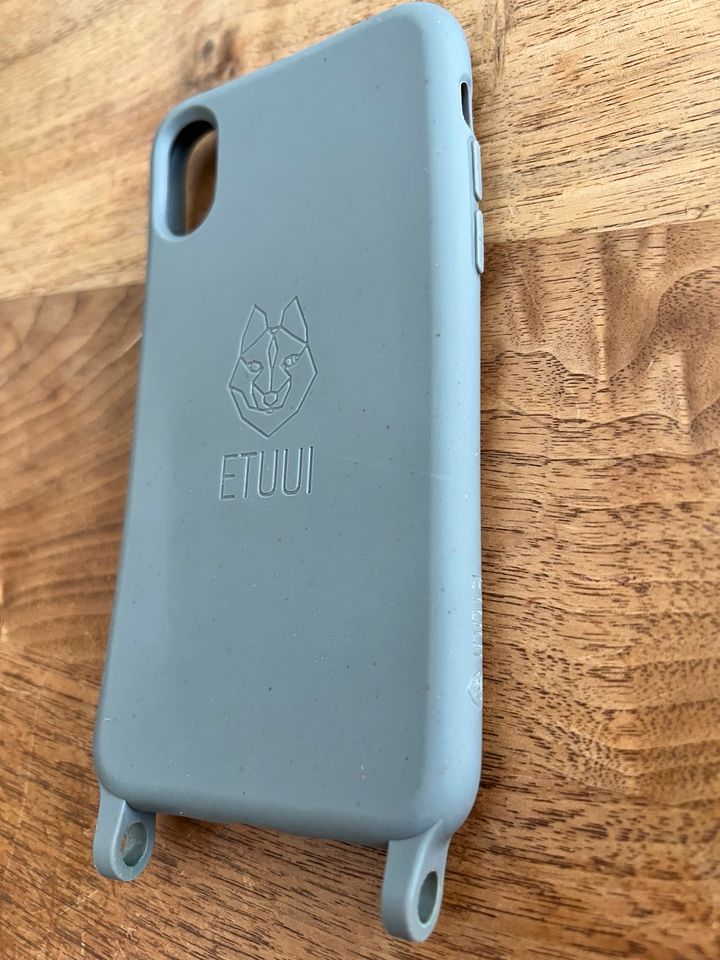 Etuui Apple iPhone XS Handyhülle , grau, mit Ösen in Eisingen