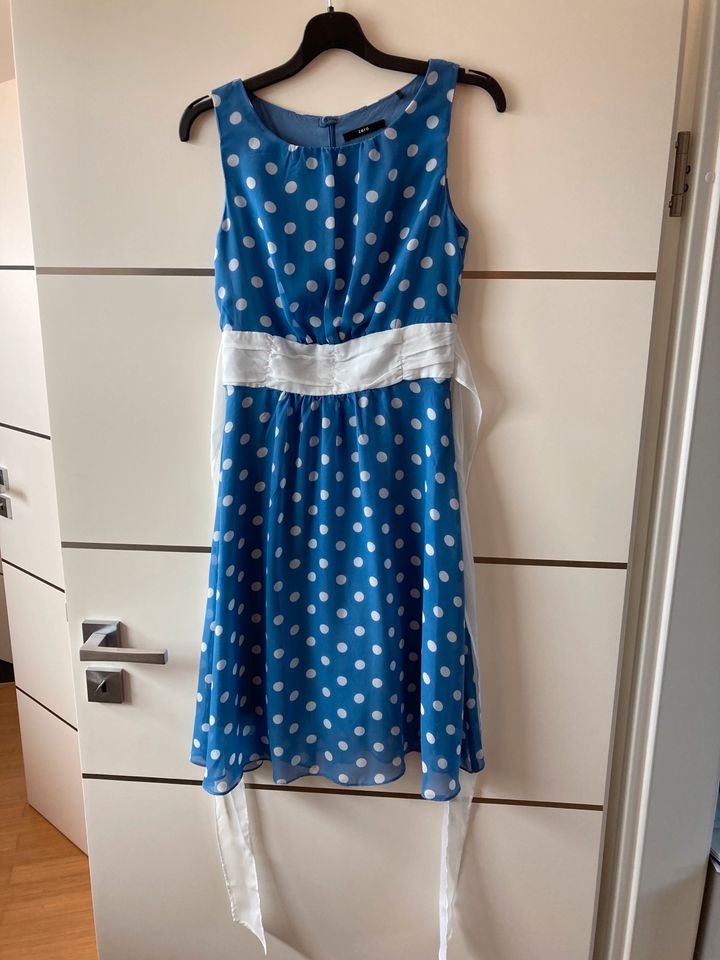 Wunderschönes Kleid 34 in Trier