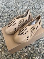 Yeezy FOAM RNR Clay Taupe US 13 EU 48,5 Adidas Neu DS Bayern - Leipheim Vorschau