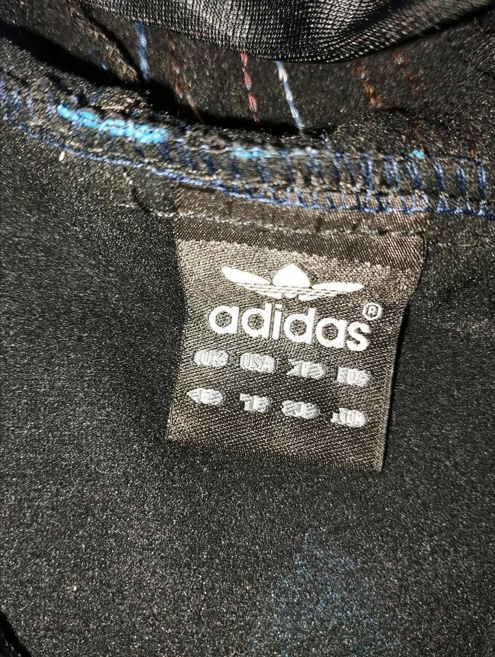 Kinder Sweatjacke mit Reißverschluss Adidas in Überherrn