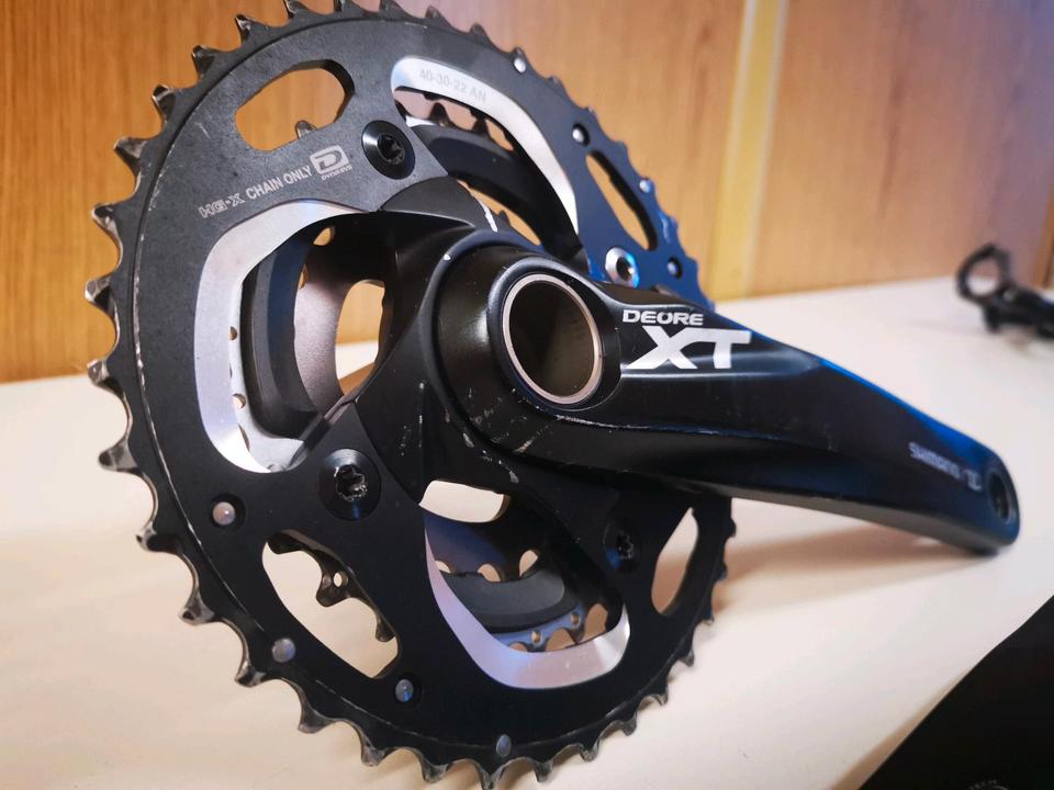 Shimano xt gruppe komplett, Kurbel, Schaltwerk, Bremsen, sram,mtb in Frankfurt am Main