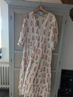 Maxikleid Zara Blumenmuster Weiß Niedersachsen - Meppen Vorschau