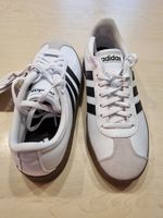 Adidas Sneaker, weiß, Größe 4,5, neu Bayern - Feldkirchen-Westerham Vorschau