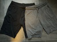 2 H&M Shorts Jungen 170 Nordrhein-Westfalen - Kerpen Vorschau