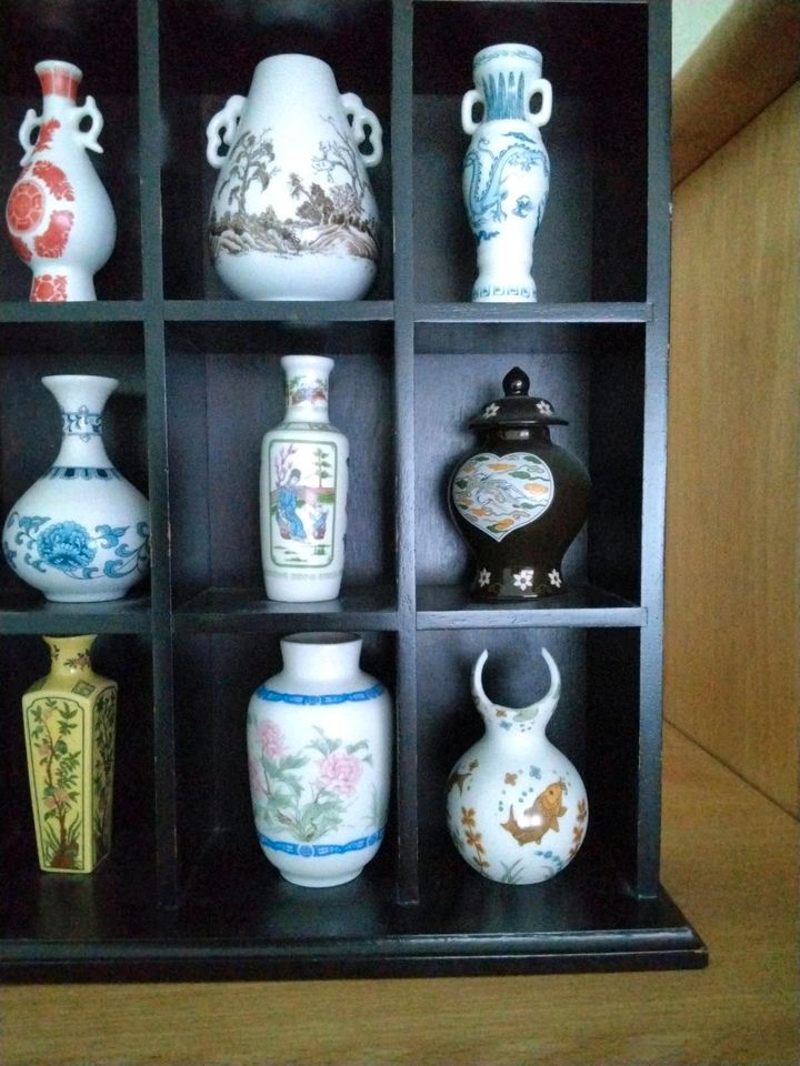Miniatur Vasen Sammlung "Schätze der chinesischen Kaiserdynastie" in Limeshain