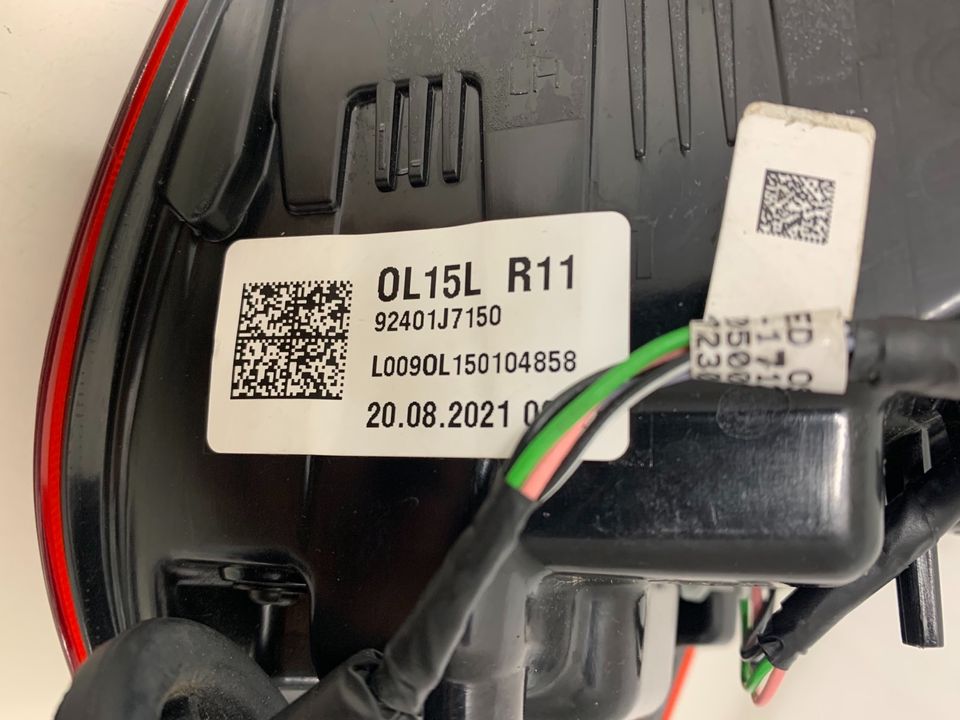 Kia Ceed LED Rückleuchte links außen Original 2018-21 92401J7150 in Essen
