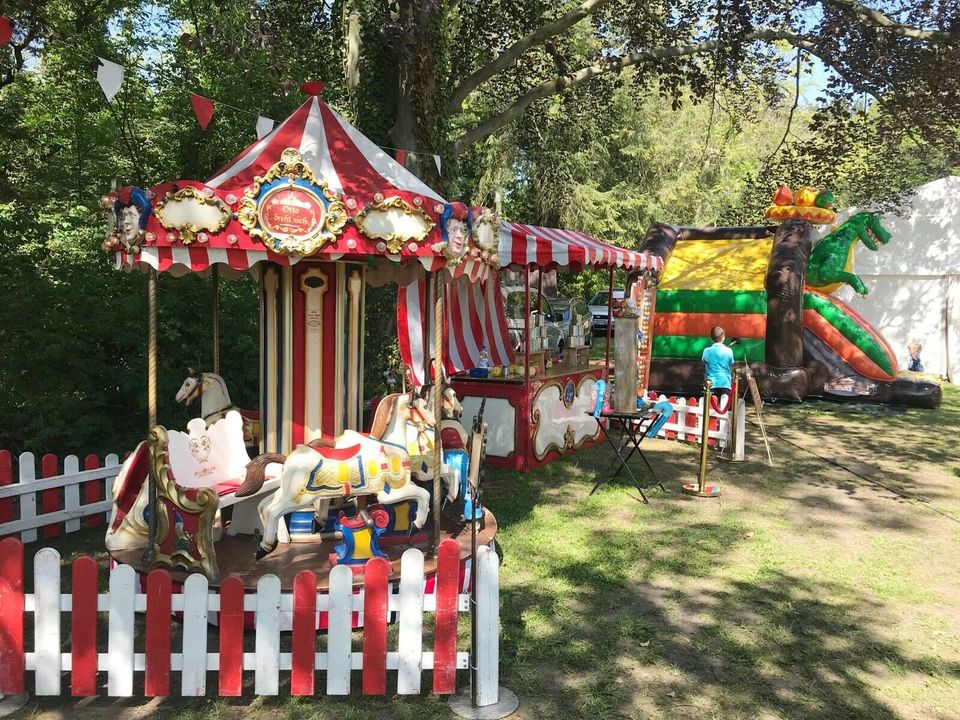 Kindergeburtstag Jahrmarkt Karussell Hüpfburg Büchsenwerfen Lukas in Magdeburg