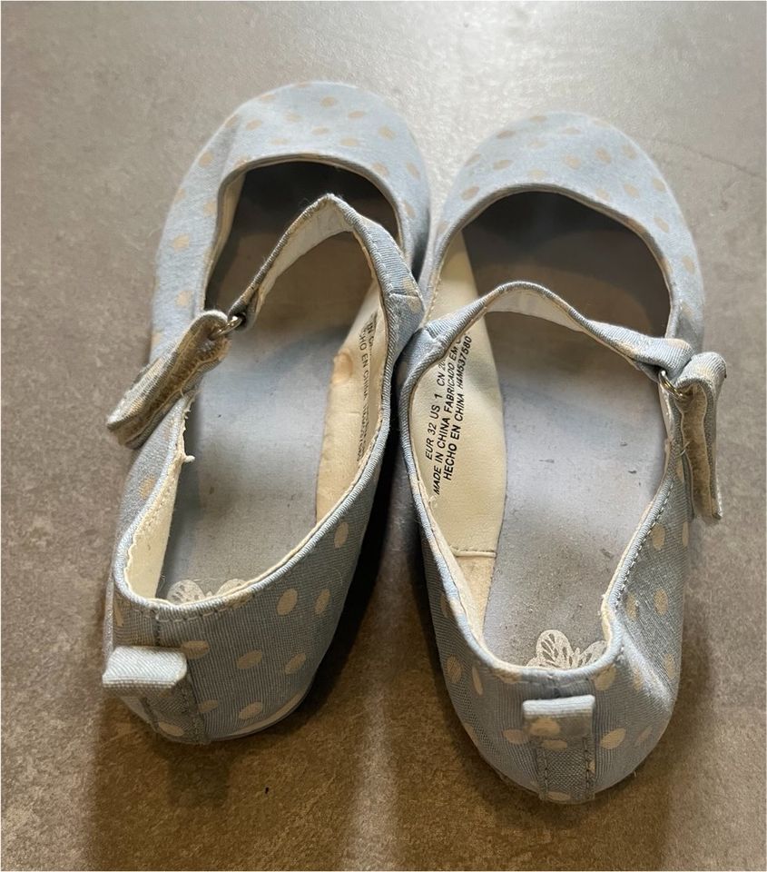 Mädchen Ballerina von H&M, Größe 32, hellblau, wie neu in Sulzfeld