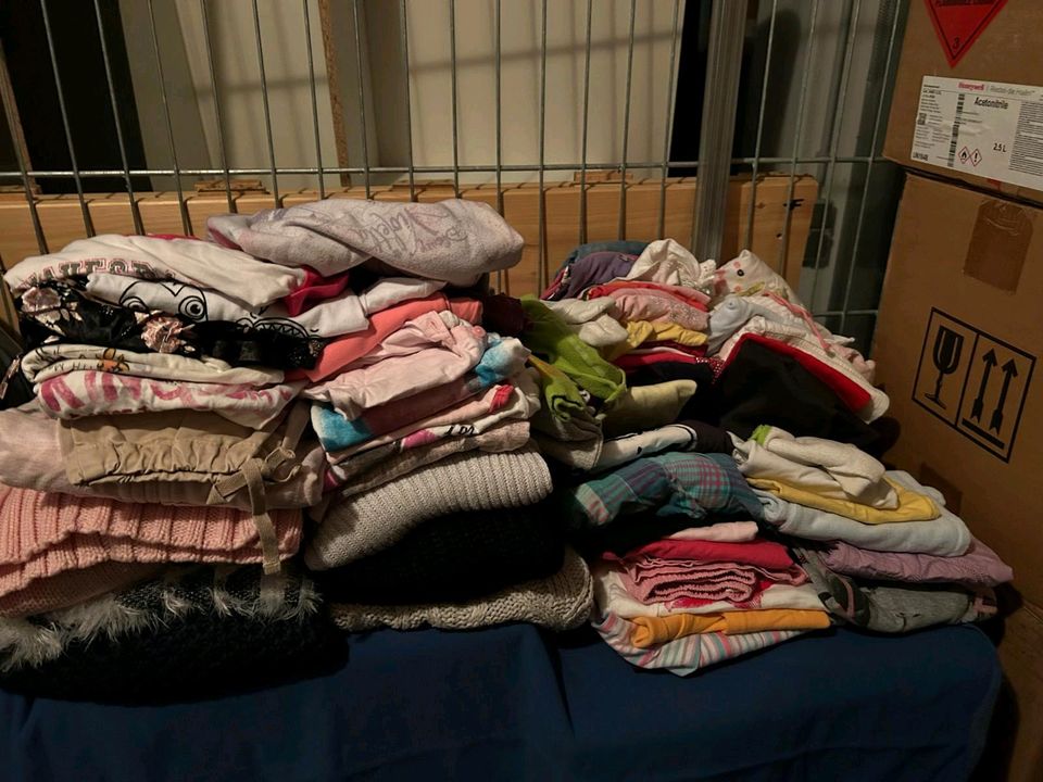 Ca.500 Teile als Second Hand Bekleidung für Ausland** in Nürnberg (Mittelfr)