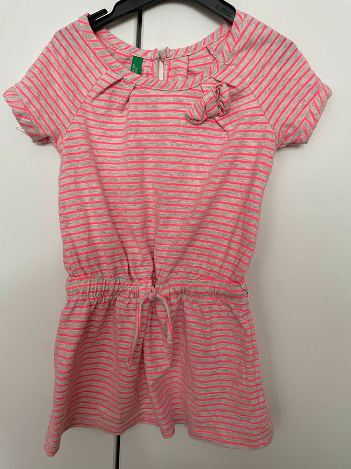 Kleid gestreift neon pink benetton 1Y 82 cm in Linsengericht