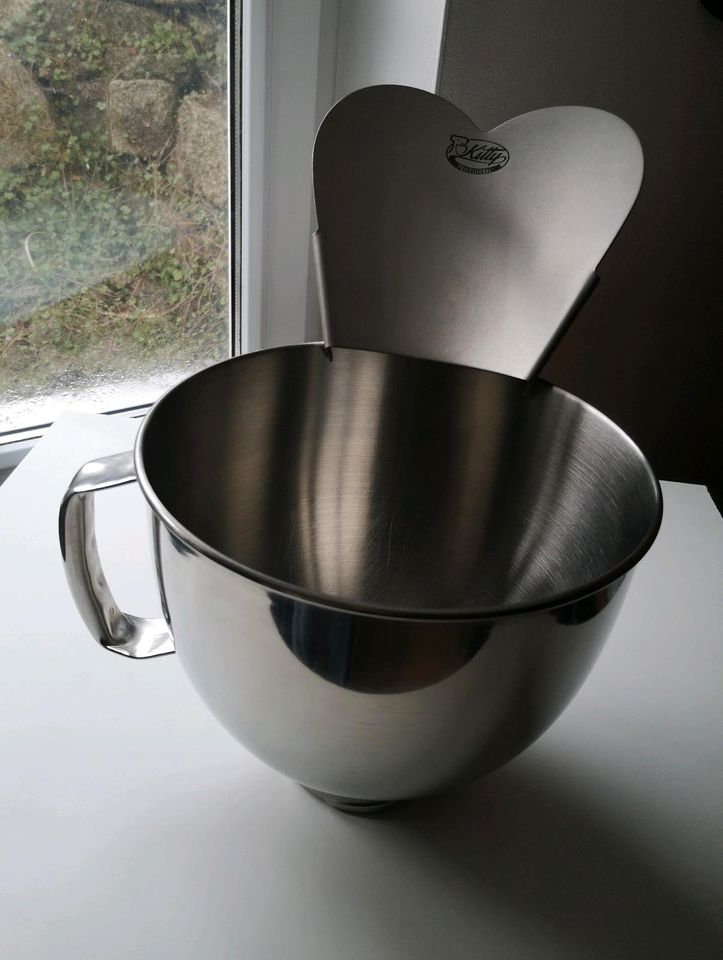 KitchenAid 4,8l Profi-Rührschussel + Herzschütte in Kirchenlamitz