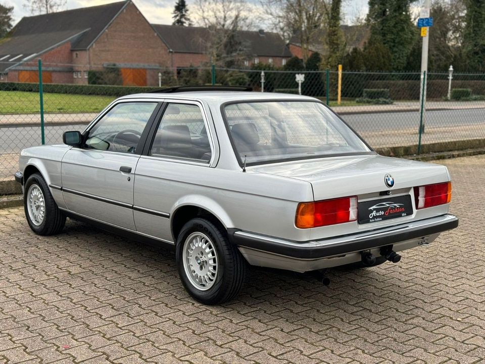 BMW 325e Coupe 1.HAND H-Kenzeichen TÜV NEU in Jülich