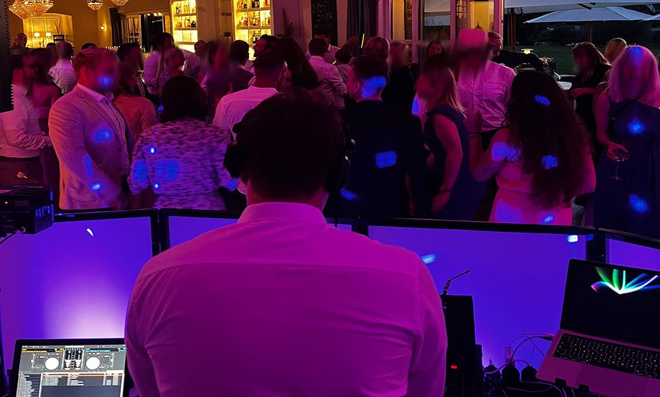 DJ Osnabrück buchen für Hochzeiten, Firmenfeiern und Geburtstage in Osnabrück