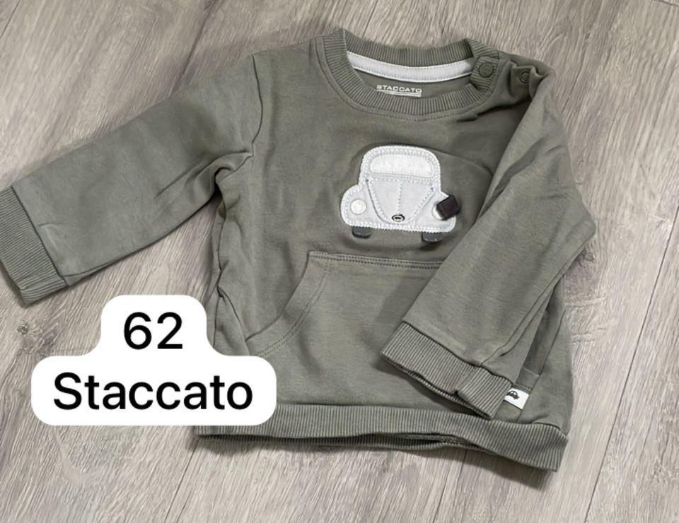 Baby Kleidung 62  H&M sOliver staccato in Holtgast