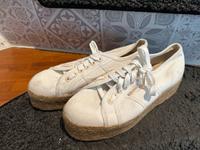 Sneaker/Schuhe von Superga Größe 39 Baden-Württemberg - Holzgerlingen Vorschau