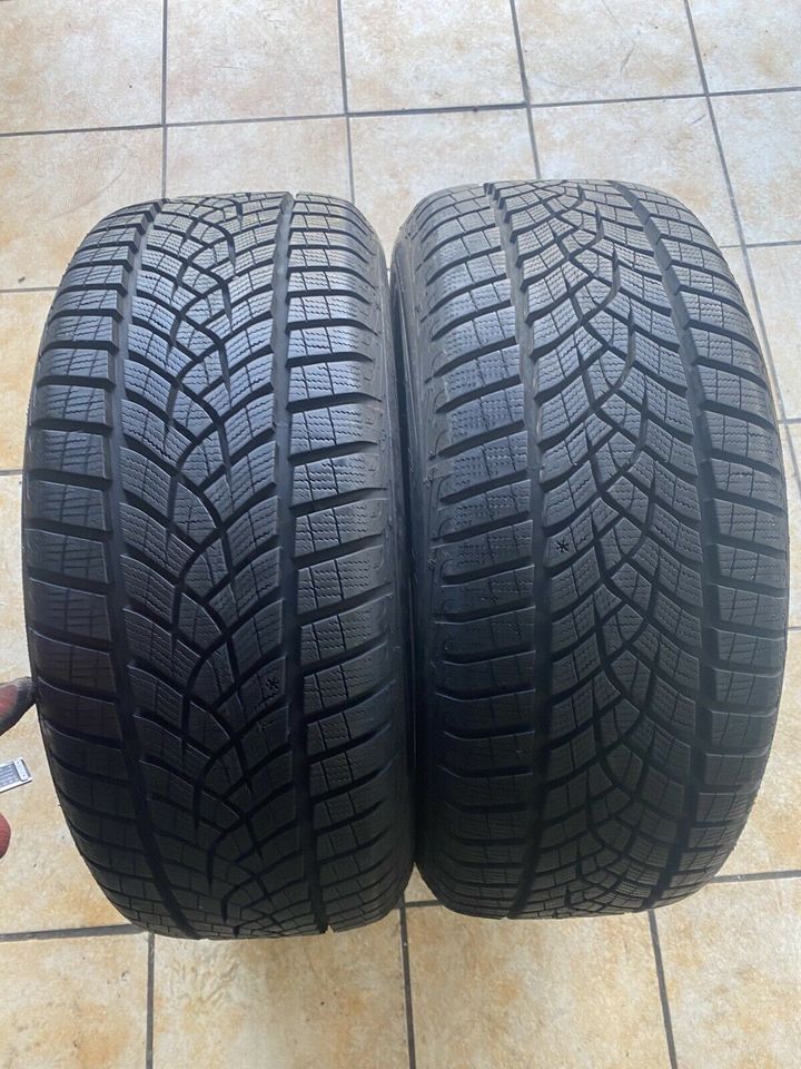 225/50R/17 98H Goodyear Ultra Grip Performance Gen-1 WiNEUWERTiG in Aschaffenburg