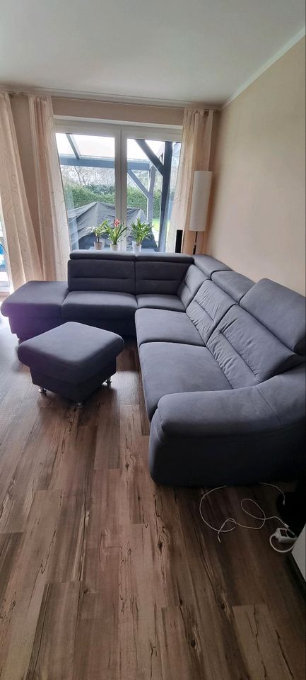 Couch / Wohnlandschaft in Eggersdorf